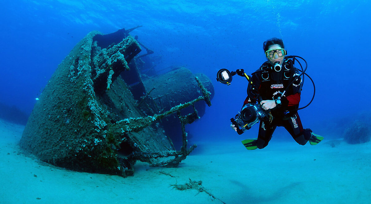 Diving in Elba Island - Elviscot wreck